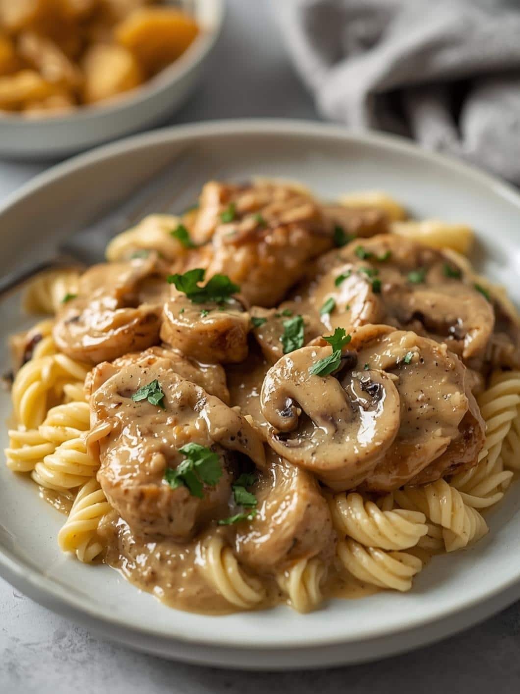 Slow Cooker Chicken & Mushroom Sauce: Easy Creamy Marsala Recipe